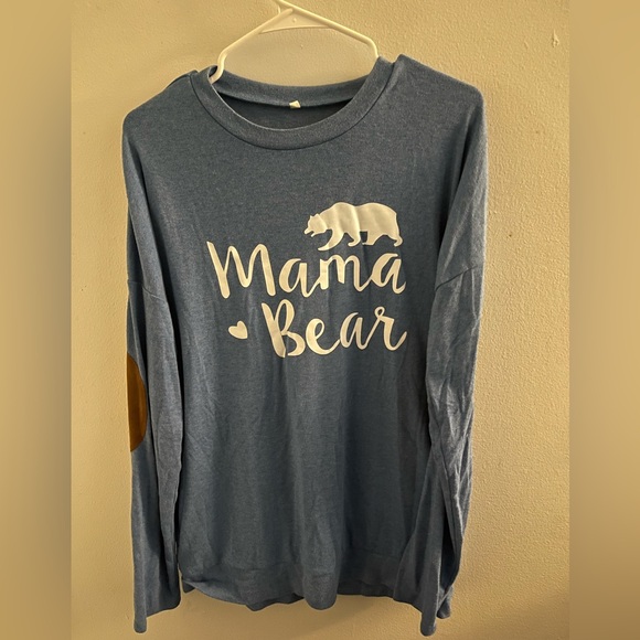 Oversized, maternity size medium mama bear light top with elbow patches - Picture 1 of 2